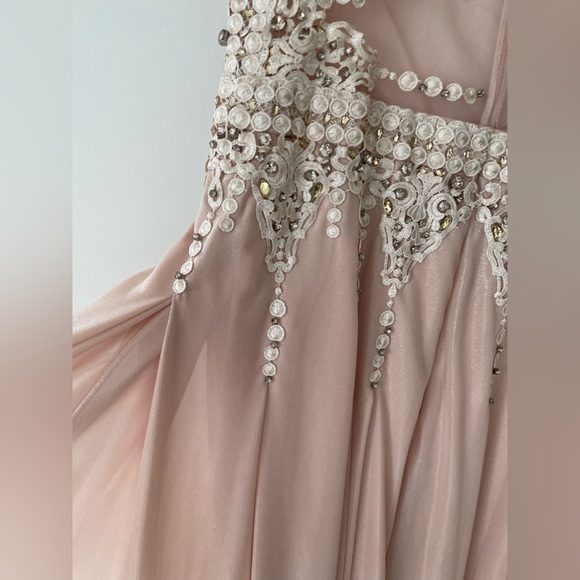 Mignon beaded rose gown - Picture 6 of 9